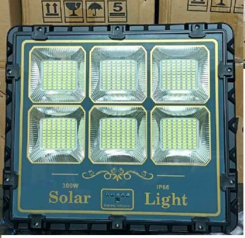 den-nang-luong-mat-troi-sieu-sang-300w-ma-gjt300