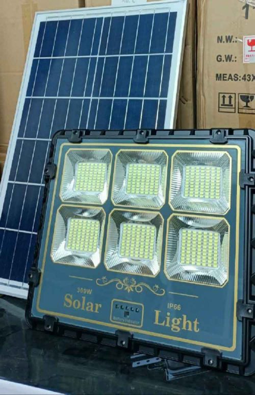 den-nang-luong-mat-troi-sieu-sang-300w-ma-gjt300