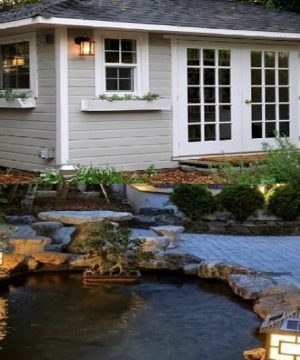 den-tru-trang-tri-bang-nang-luong-mat-troi-40-x-40-cm-tt12-1