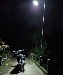 den-300w-nang-luong-mat-troi-cao-cap-lap-duong-300w-mn1