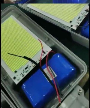 den-nang-luong-mat-troi-lap-du-an-350w-den-cao-cap-bc350