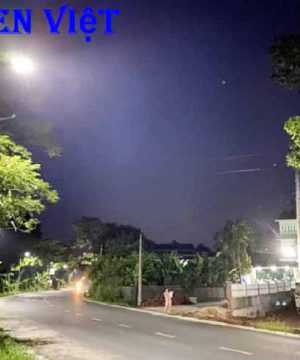 den-nang-luong-solar-light-300w-zl300a