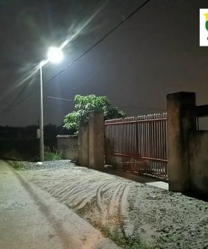 den-duong-nang-luong-mat-troi-ban-chai-cao-cap-300w-den-duong-solar-light-300w-bc1