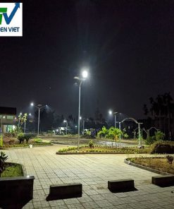 den-nang-luong-mat-troi-300w-den-du-an-cao-cap-solar-light-zl-300a