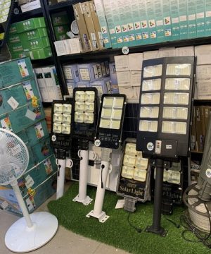 do-sang-den-duong-nang-luong-mat-troi-tam-pin-lien-500w-lt500