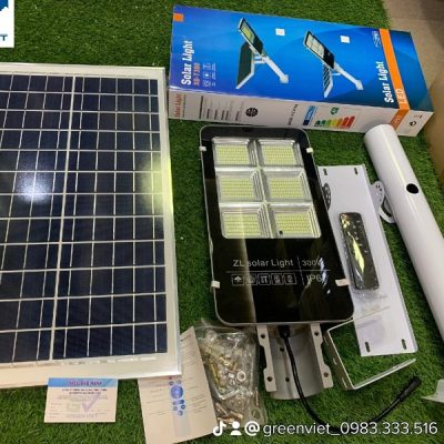 den-duong-led-nang-luong-mat-troi-300w