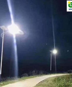 den-nang-luong-mat-troi-cao-cap-300w-zl300-lap-duong-giao-thong-va-vila