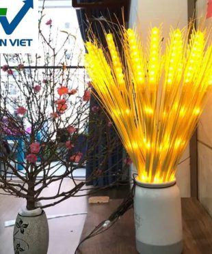 den-led-trang-tri-bong-lua-than-tai-va-bong-sen-ban-tho