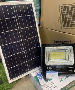 den-nang-luong-mat-troi-anh-sang-vang-300w-dpsv300-vo-nhon-tan-nhiet