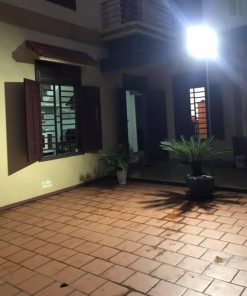 den-nang-luong-mat-troi-600w-den-pha-led-lap-san-vuon-dpnl600
