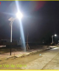 den-nang-luong-mat-troi-600w-lap-duong-giao-thong-zl600