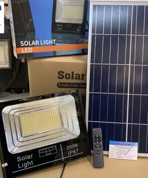 den-nang-luong-mat-troi-anh-sang-vang-200w