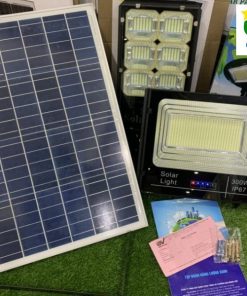 den-nang-luong-mat-troi-300w-pnl300