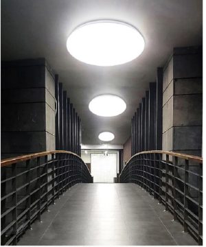 den-nang-luong-mat-troi-200w-op-tran-dung-trong-nha-ot-200