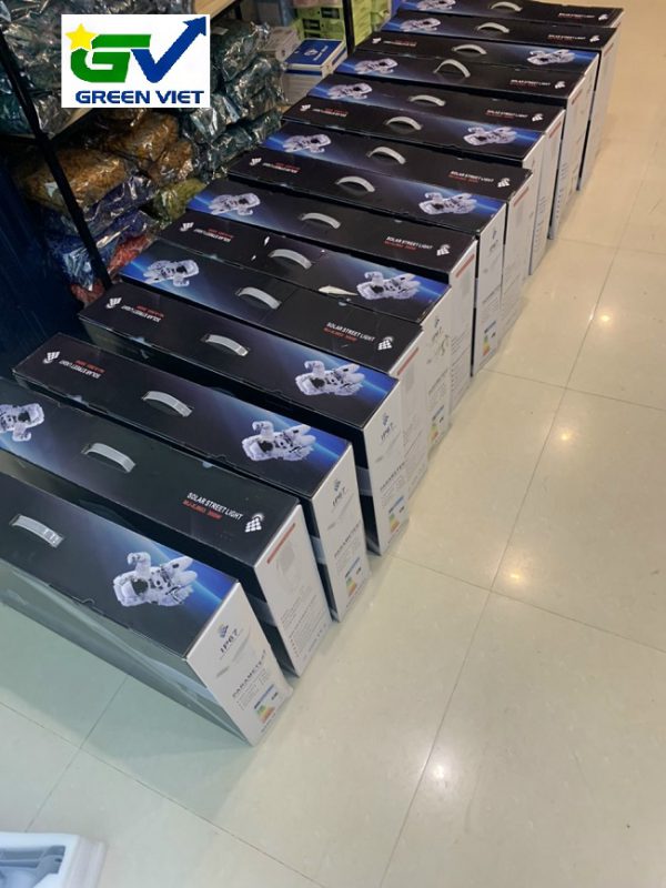 den-duong-cao-ap-500w-den-nang-luong-mat-troi-cao-cap-tpt-500