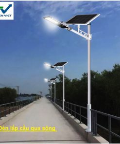 Đèn Bàn Chải Năng Lượng Mặt Trời
