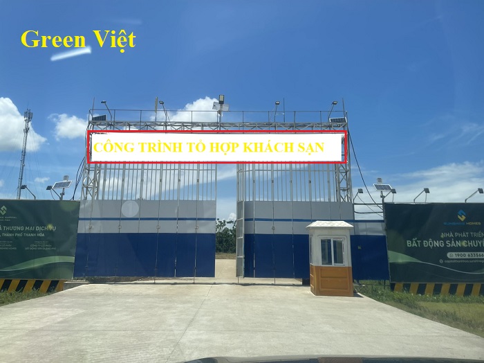den-nang-luong-mat-troi-lap-cong-truong-xay-dung-tai-sam-son-thanh-hoa