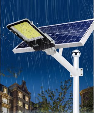 den-duong-nang-luong-mat-troi-400w-anh-sang-vang-moi-2023-lap-duong-nong-thon