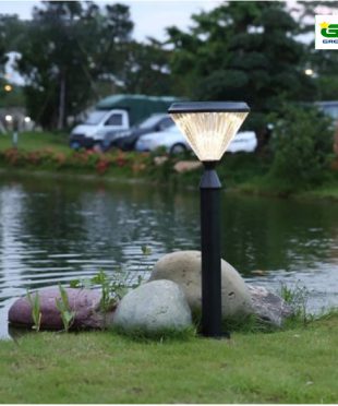 den-nang-luong-mat-troi-san-vuon-sv1011