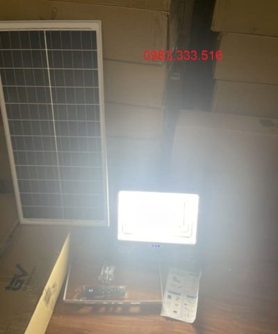 den-nang-luong-mat-troi-cao-cap-200w-dcc11-23-chieu-sang-san-vuon-duong