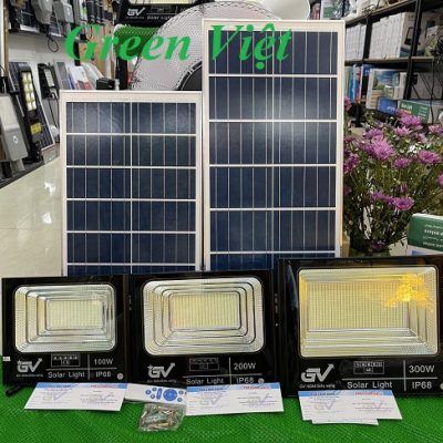 den-nang-luong-mat-troi-cao-cap-300w-pha-lap-cong-trinh-pnl-10300