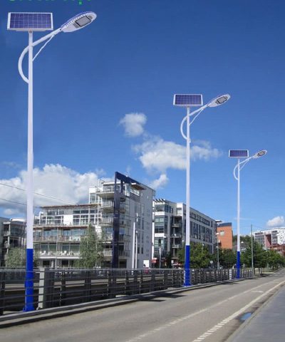 den-duong-led-cao-ap-500w-bccm07-dung-bang-nang-luong-mat-troi