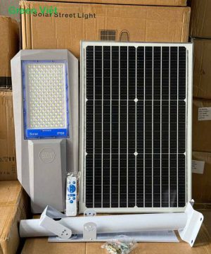 den-phi-thuyen-600w-nang-luong-mat-troi-pt600