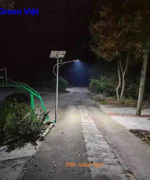 den-nang-luong-mat-troi-cao-cap-agv-800w