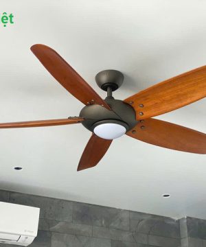 quat-tran-den-qtdv82-cao-cap