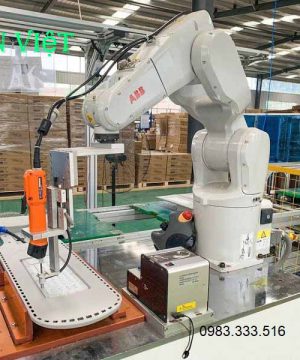 den-duong-nang-luong-mat-troi-30w-cao-cap-olv-olg1-0d