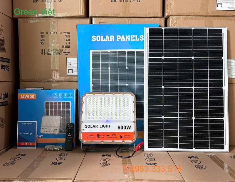 Đèn Led Năng Lượng Mặt Trời 600W den-led-nang-luong-mat-troi-600w-gv600-cao-cap