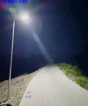 den-led-nang-luong-mat-troi-bc-500w-mat-ngoc