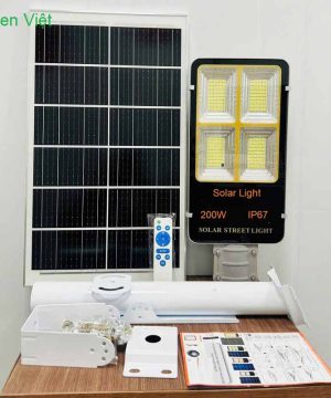 den-nang-luong-mat-troi-200w-dc-200-chieu-sang-san-duong