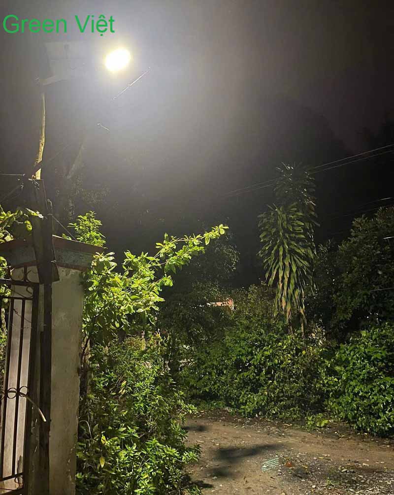 Đèn Năng Lượng Mặt Trời cao cấp 1000W