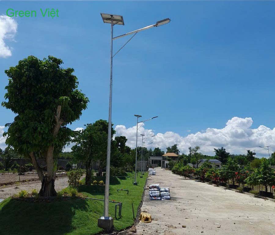 Đèn năng lượng mặt trời du-an-den-nang-luong-mat-troi-lap-duong-giao-thong