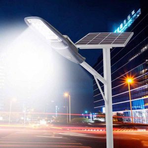 bao-gia-den-nang-luong-mat-troi-moi-2026