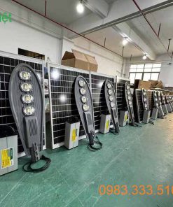 Đèn Đường Năng Lượng Mặt Trời Hình Chiếc Lá 200W TL-200 7 den-duong-nang-luong-mat-troi-hinh-chiec-la-200w-tl-200