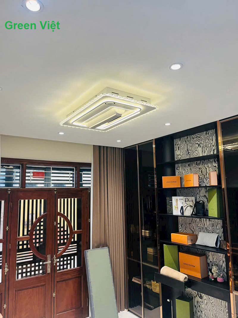 Quạt đèn ốp trần