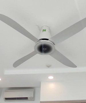 quat-tran-mitsubishi-5-canh-cv56-co-den