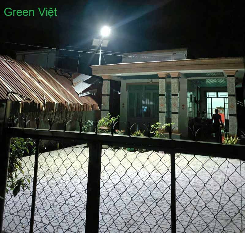 Đèn năng lượng mặt trời den-nang-luong-mat-troi