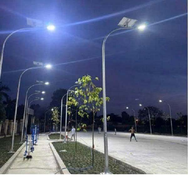 Đèn năng lượng mặt trời den-nang-luong-mat-troi