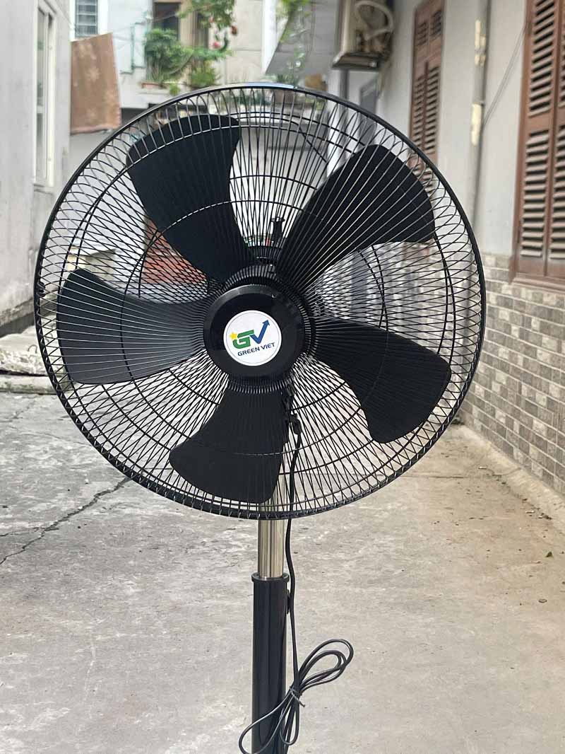 Quạt đứng công nghiệp quat-dung-cong-nghiep-dv18