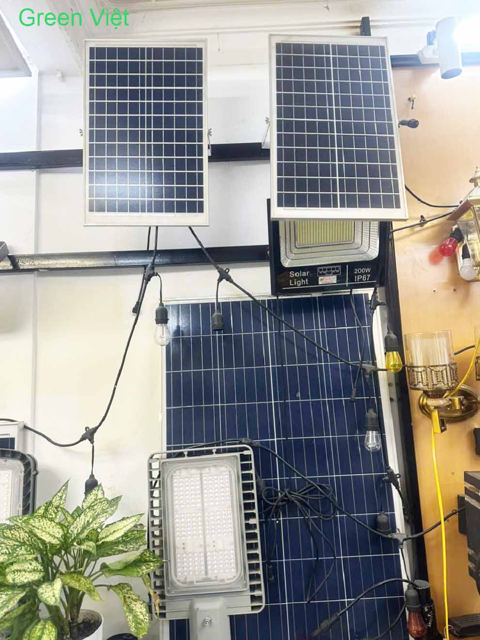 So sánh đèn năng lượng mặt trời Mono và Poly so-sanh-den-nang-luong-mat-troi-mono-va-poly